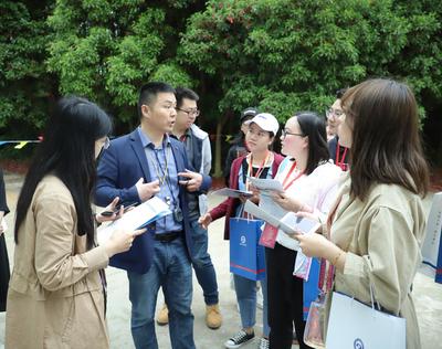 全国融媒采访团走进武汉交通职业学院探寻“水上速度