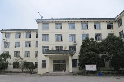 武汉航海职业技术学院校园风景