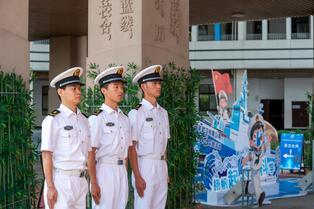 我院成功协办武汉市青少年航海模型实践活动
